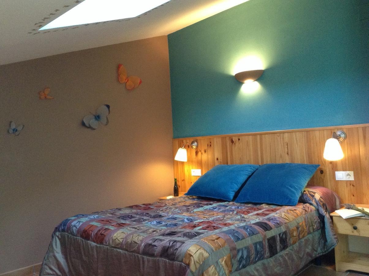 Hostal Camino Del Perdon Uterga Exterior photo